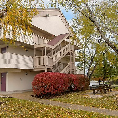 Red Roof Inn Plus+ Philadelphia Airport Эссингтон Экстерьер фото