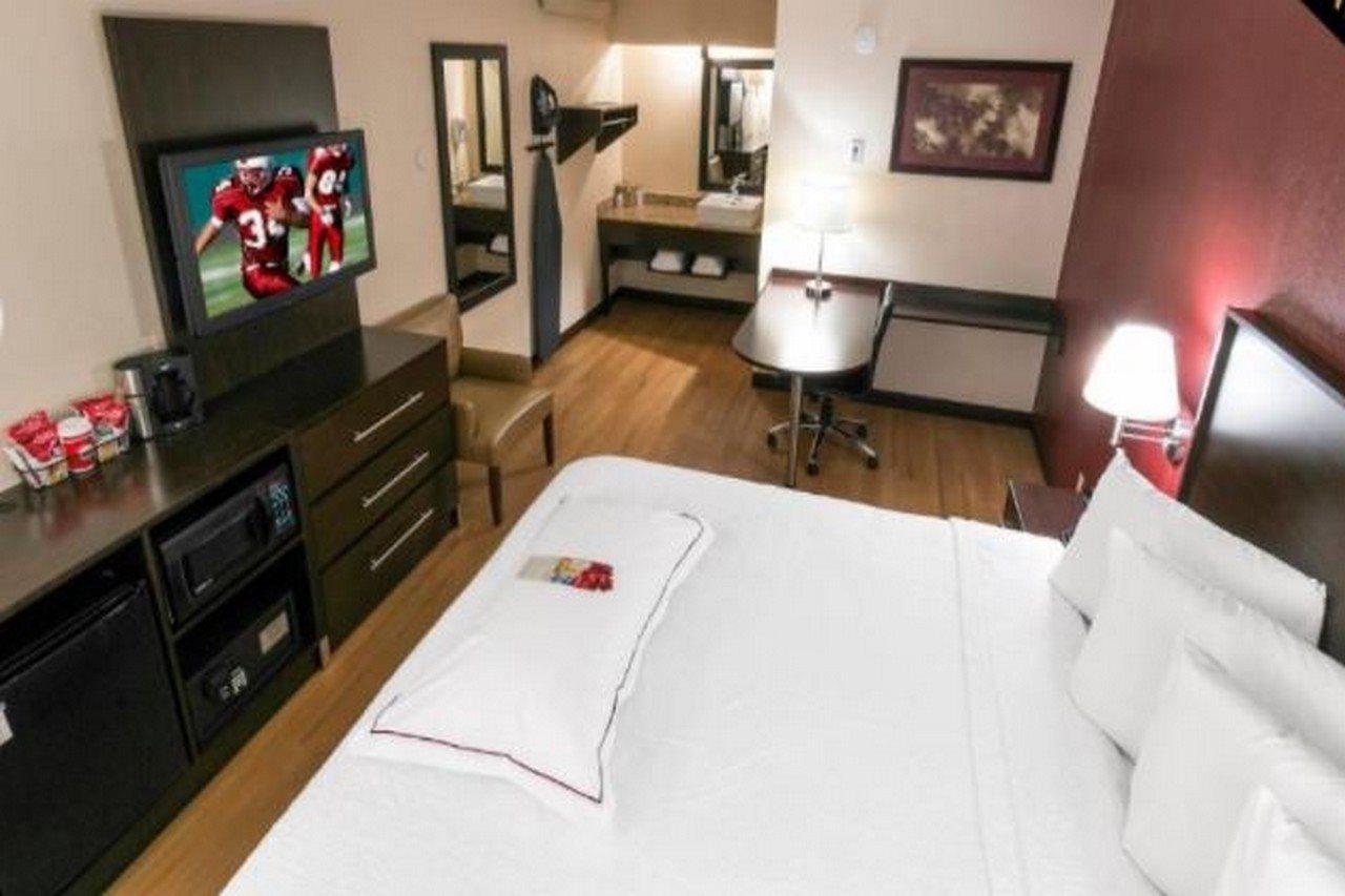 Red Roof Inn Plus+ Philadelphia Airport Эссингтон Экстерьер фото