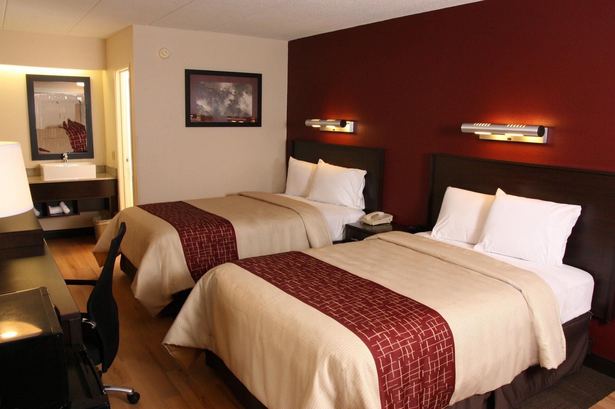 Red Roof Inn Plus+ Philadelphia Airport Эссингтон Экстерьер фото