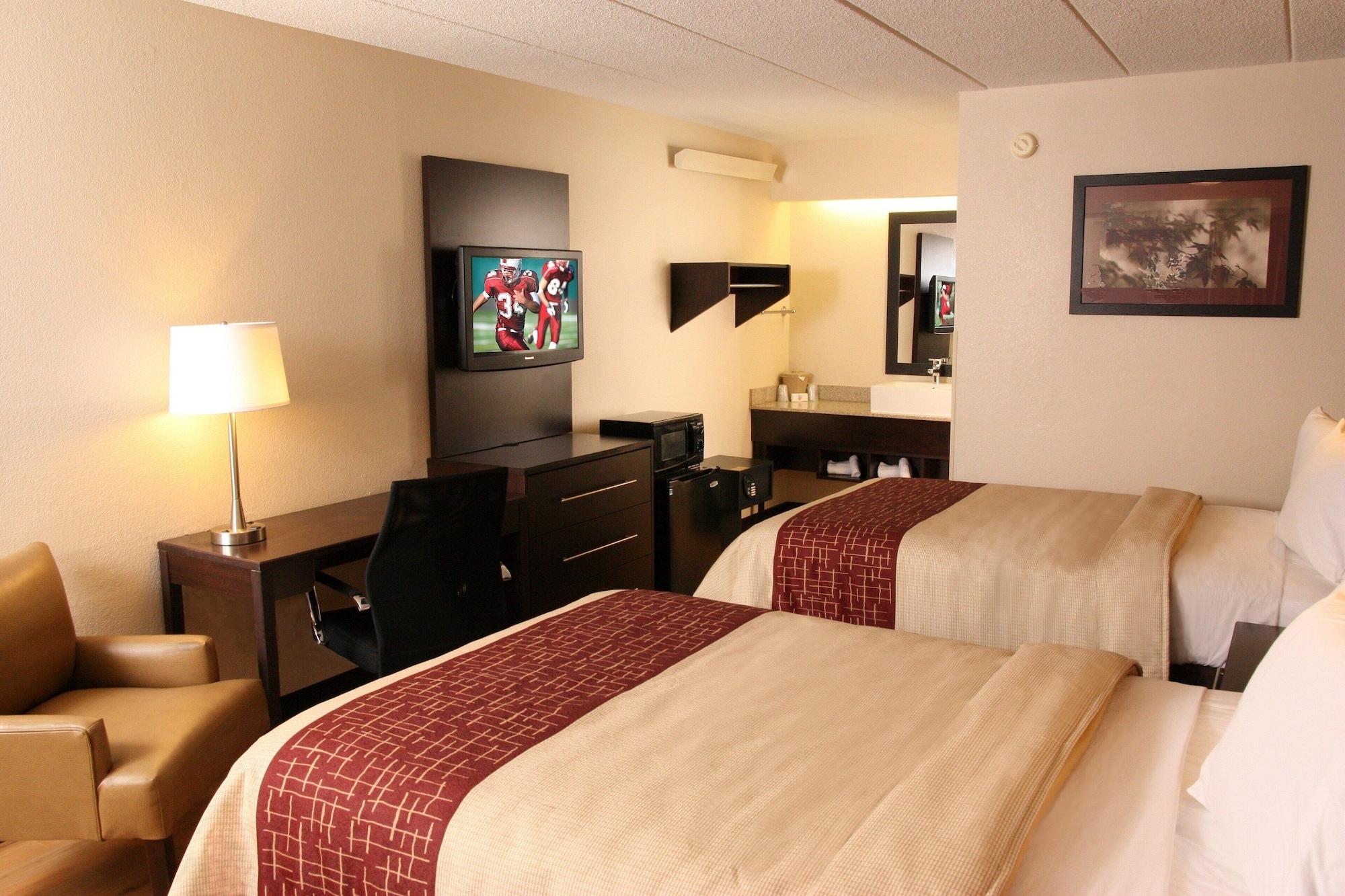 Red Roof Inn Plus+ Philadelphia Airport Эссингтон Экстерьер фото