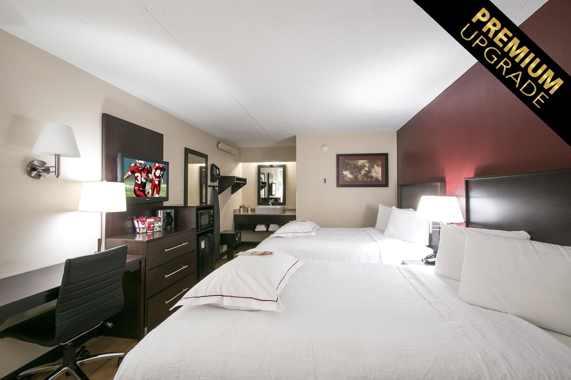 Red Roof Inn Plus+ Philadelphia Airport Эссингтон Экстерьер фото