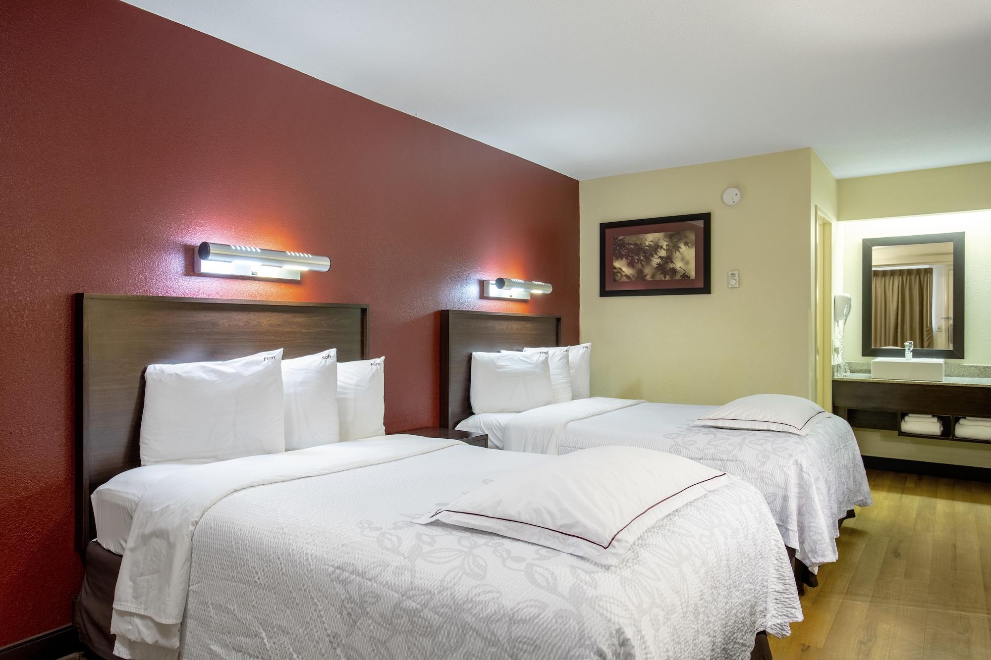 Red Roof Inn Plus+ Philadelphia Airport Эссингтон Экстерьер фото